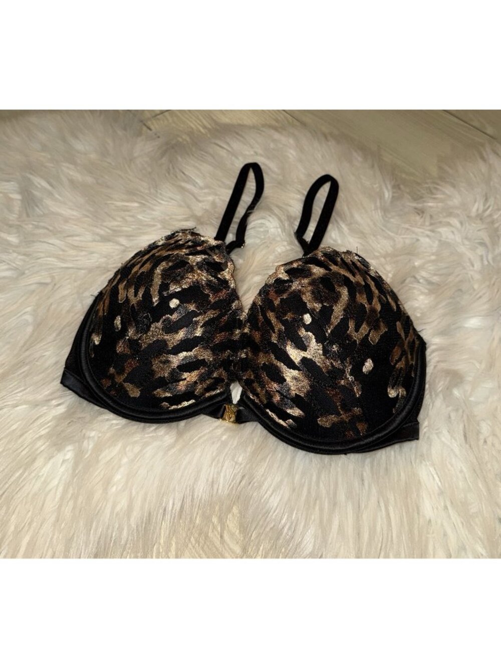 Victorias Secret Very Sexy Push Up Bra Embroidered Lace Animal Print Womens 32D